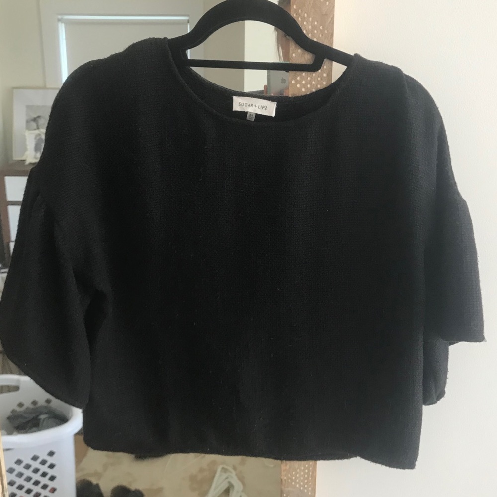 Black crop top in size XS